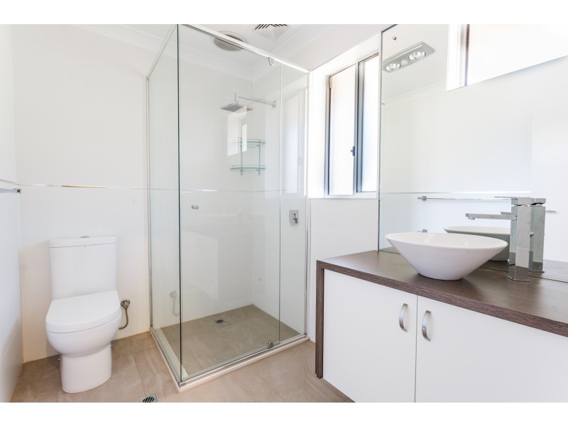 15 Lowan Loop, Karawara WA 6152