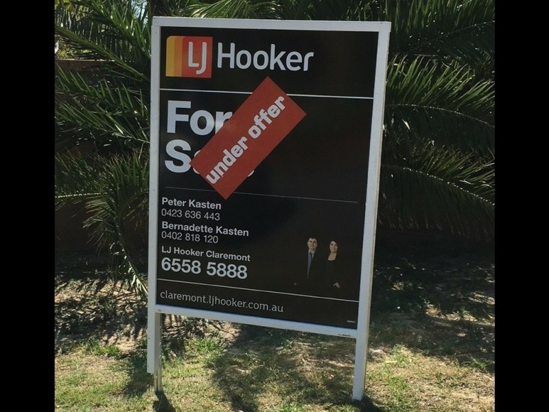 21 Valley Road, Wembley Downs WA 6019