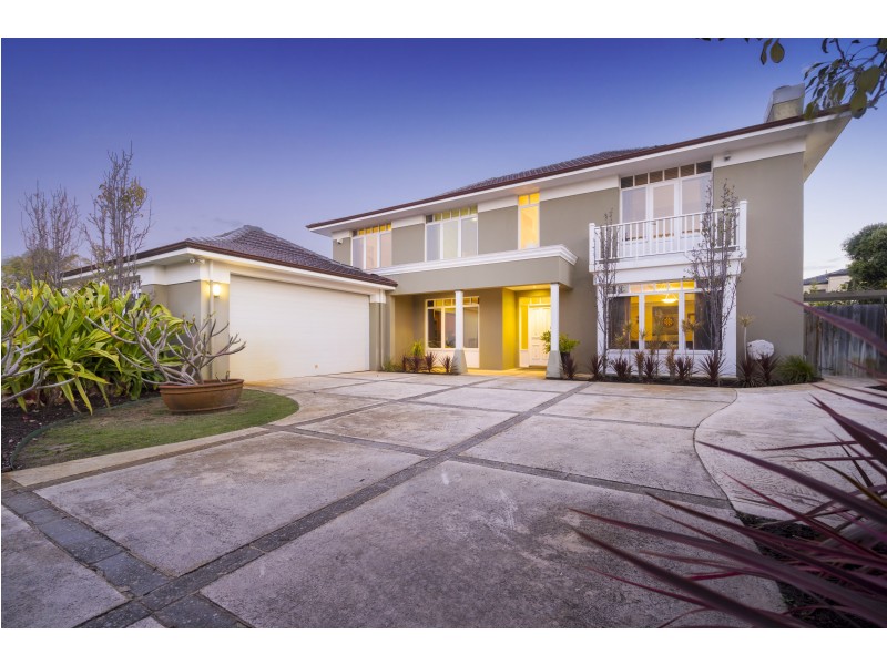 10 Bishop Riley Way, Churchlands WA 6018