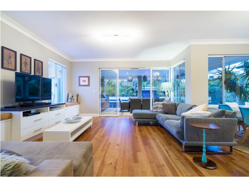 10 Bishop Riley Way, Churchlands WA 6018