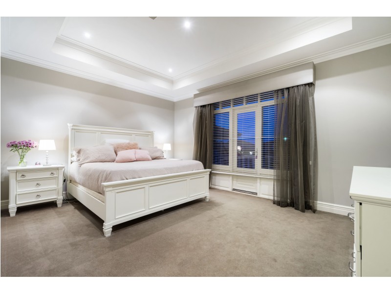 10 Bishop Riley Way, Churchlands WA 6018