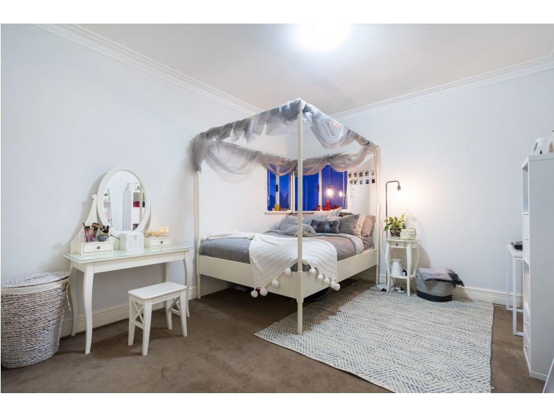 10 Bishop Riley Way, Churchlands WA 6018