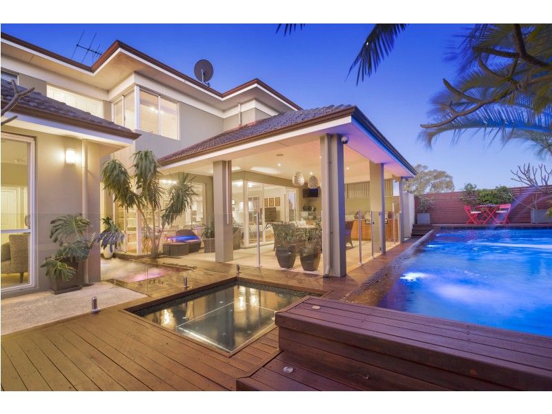 10 Bishop Riley Way, Churchlands WA 6018