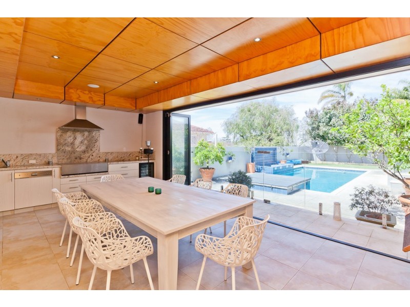 36 Viking Road, Dalkeith WA 6009