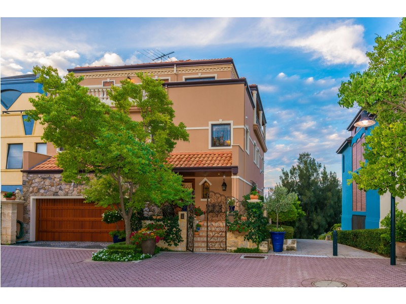 12 Gibraltar Way, East Perth WA 6004