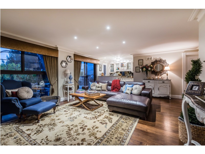 12 Gibraltar Way, East Perth WA 6004