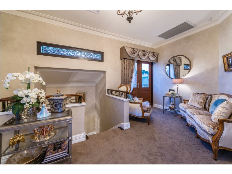 12 Gibraltar Way, East Perth WA 6004