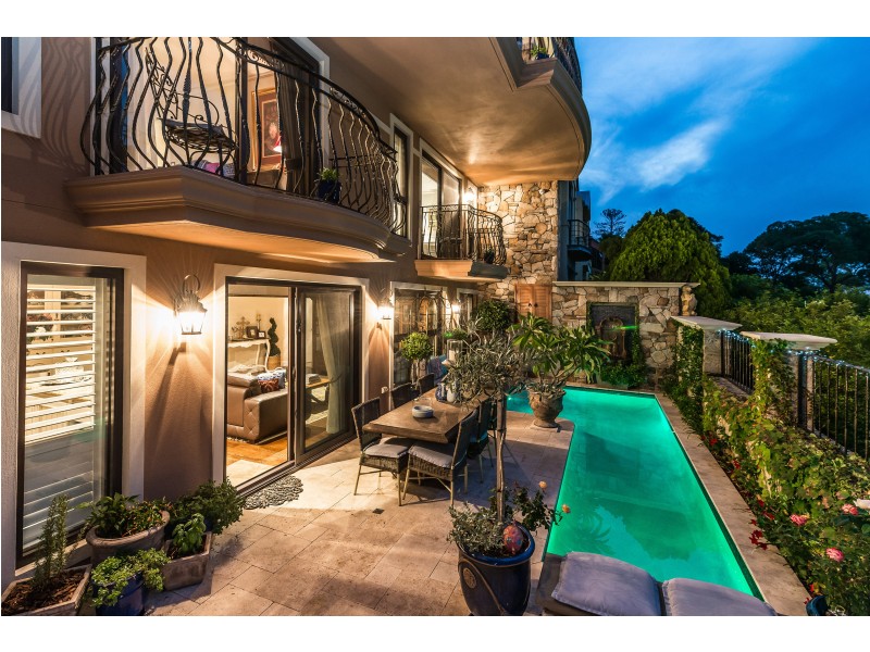 12 Gibraltar Way, East Perth WA 6004