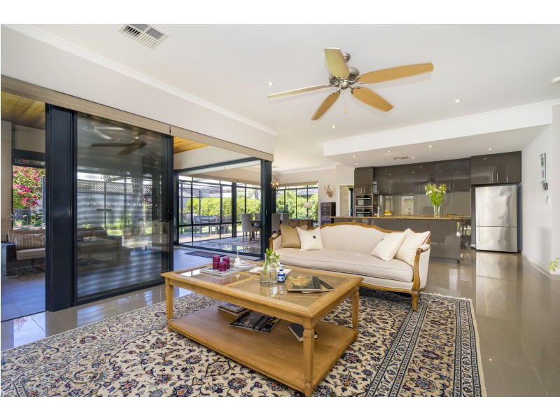 86 Adelma Road, Dalkeith WA 6009
