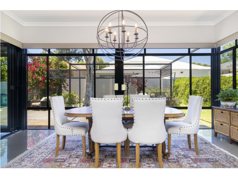 86 Adelma Road, Dalkeith WA 6009