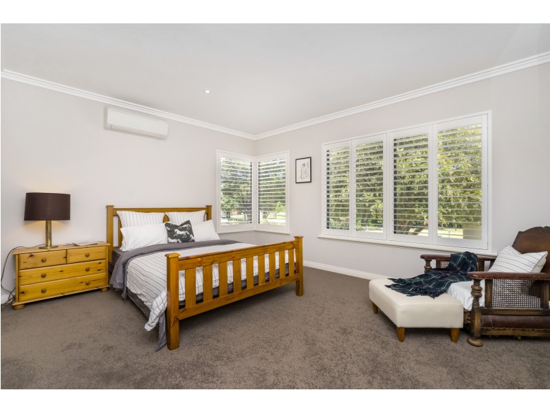 86 Adelma Road, Dalkeith WA 6009