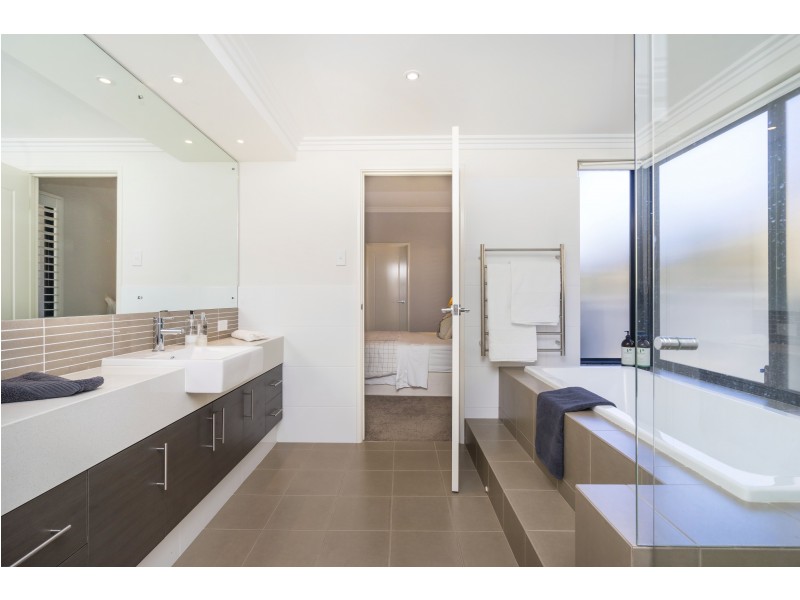 86 Adelma Road, Dalkeith WA 6009