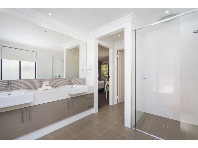 86 Adelma Road, Dalkeith WA 6009