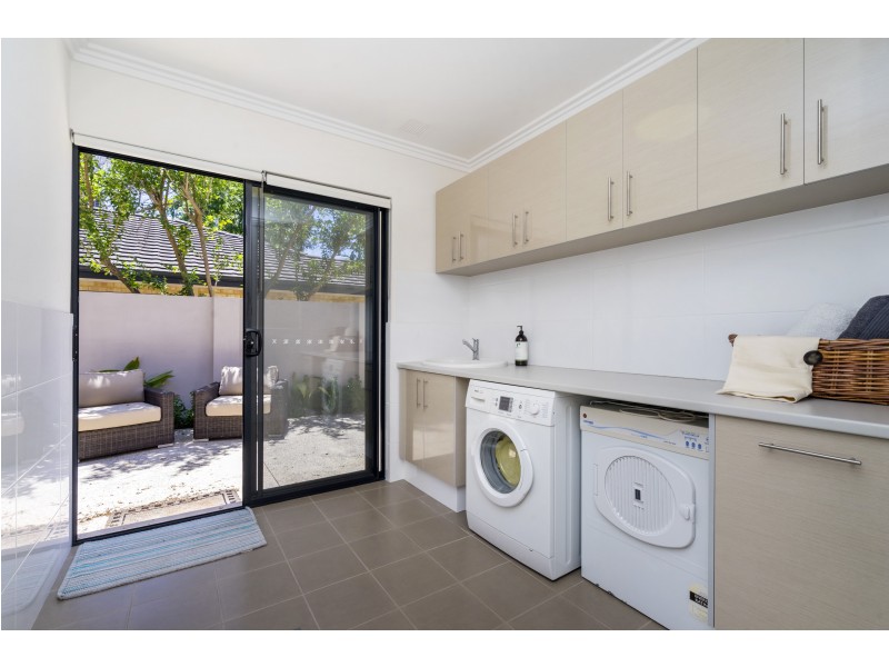 86 Adelma Road, Dalkeith WA 6009