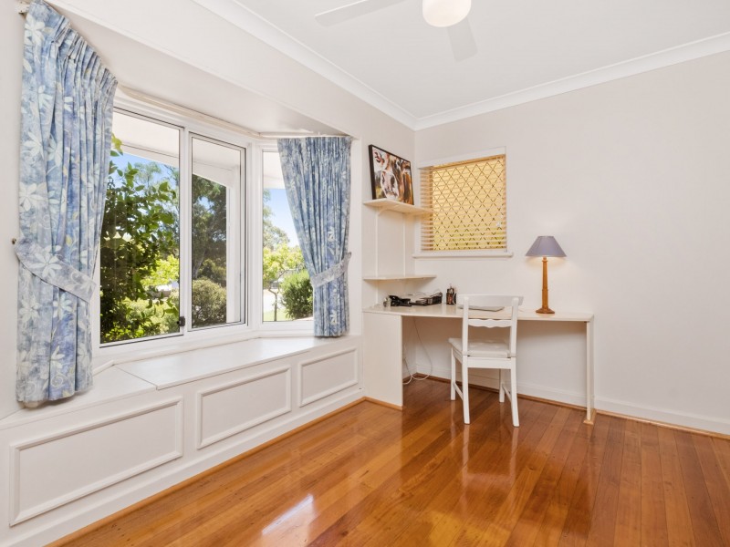 30 Valley Road, Wembley Downs WA 6019