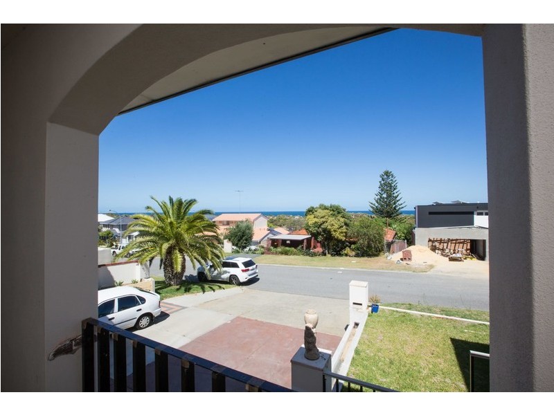 25 Dilkara Way, City Beach WA 6015