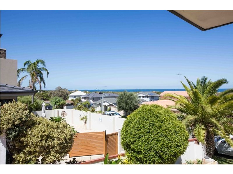 25 Dilkara Way, City Beach WA 6015