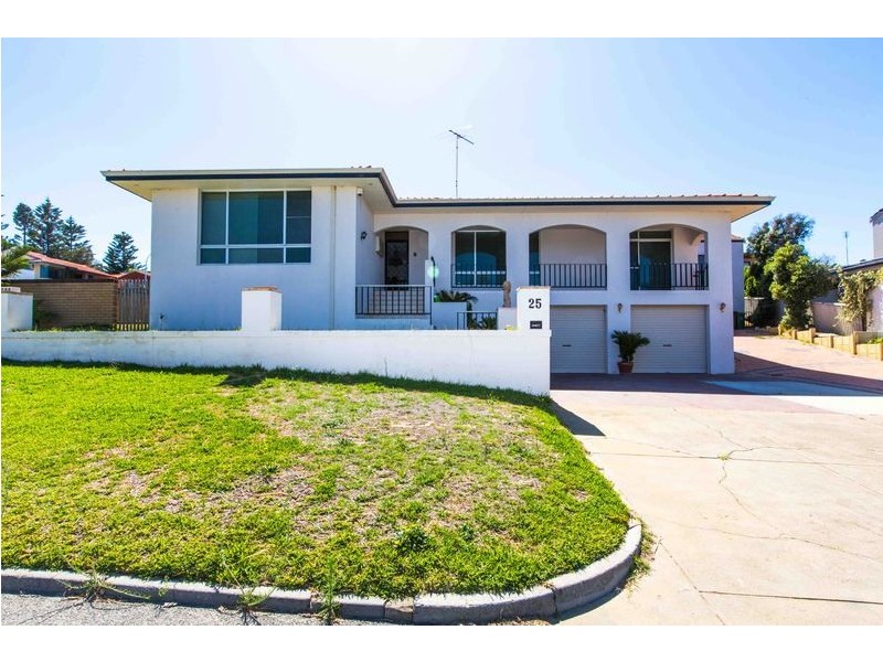 25 Dilkara Way, City Beach WA 6015