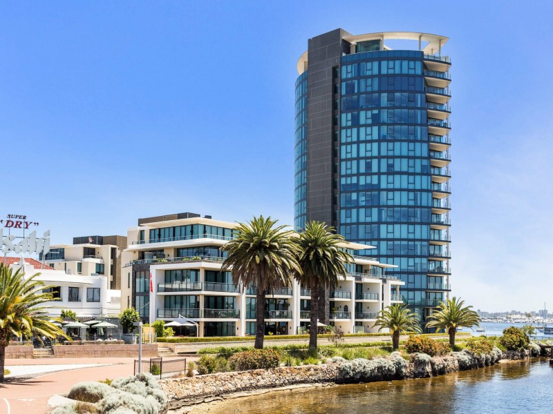 N301/70 Canning Beach Road, Applecross WA 6153