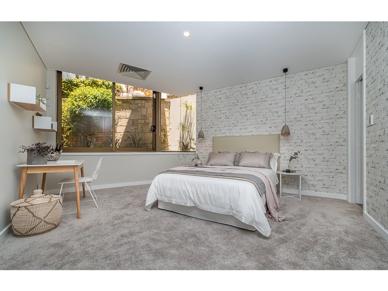 33A Saunders Street, Mosman Park WA 6012