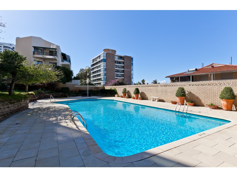 32/4 Crawley Avenue, Crawley WA 6009