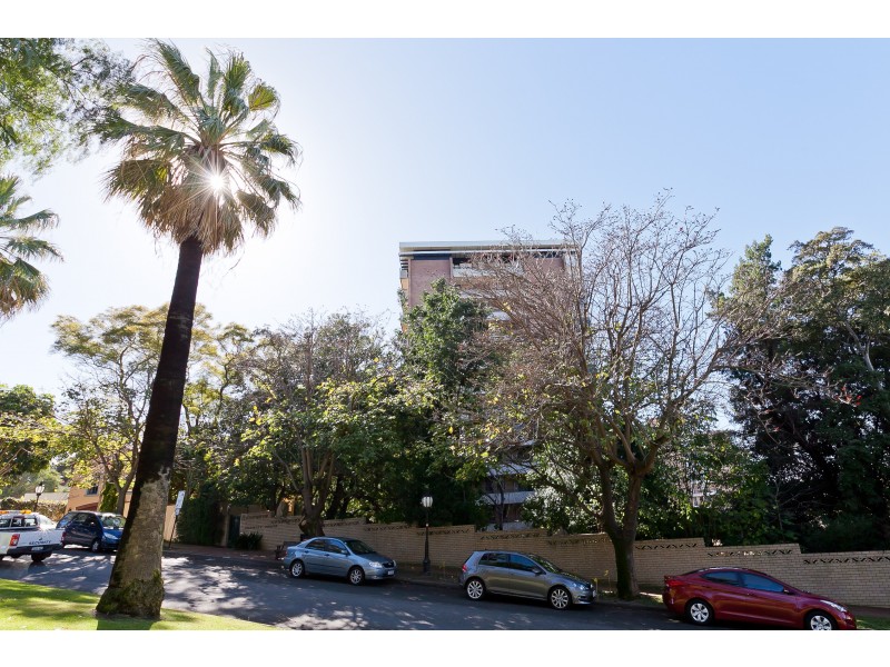 32/4 Crawley Avenue, Crawley WA 6009