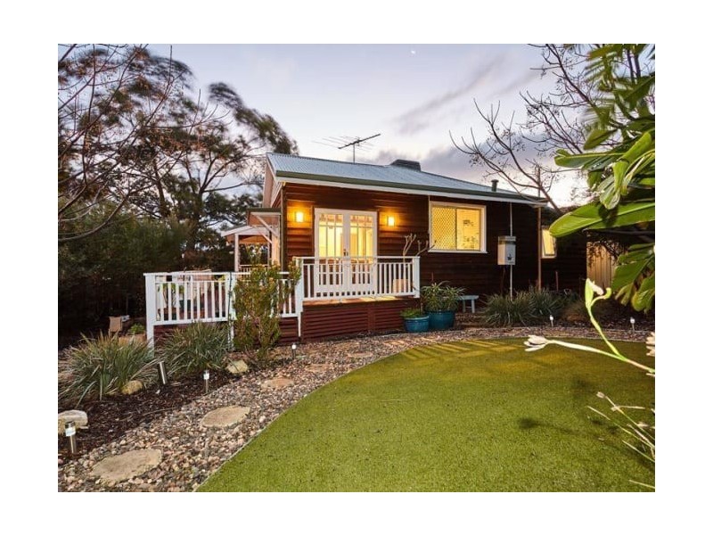 32 Howson Street, Hilton WA 6163