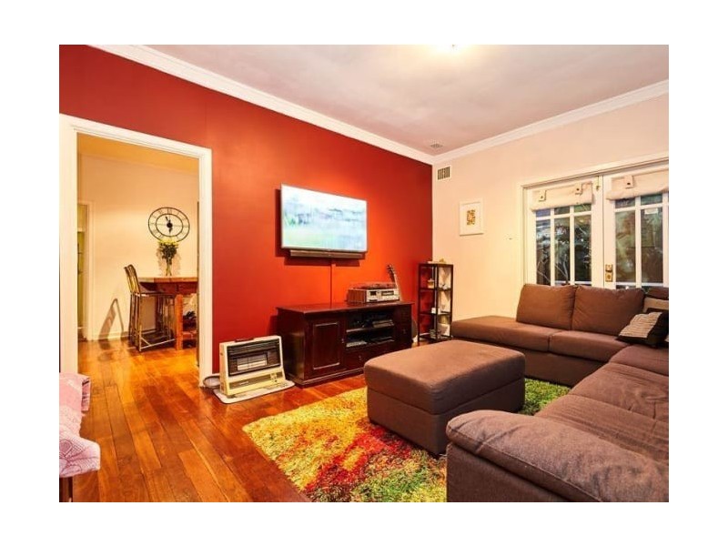 32 Howson Street, Hilton WA 6163