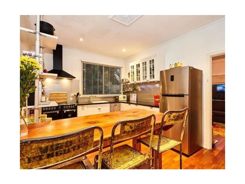 32 Howson Street, Hilton WA 6163