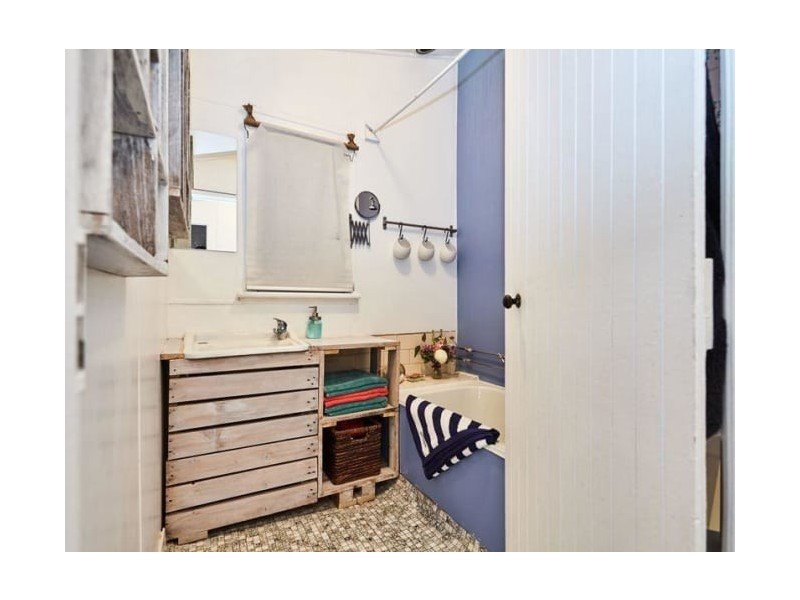 32 Howson Street, Hilton WA 6163