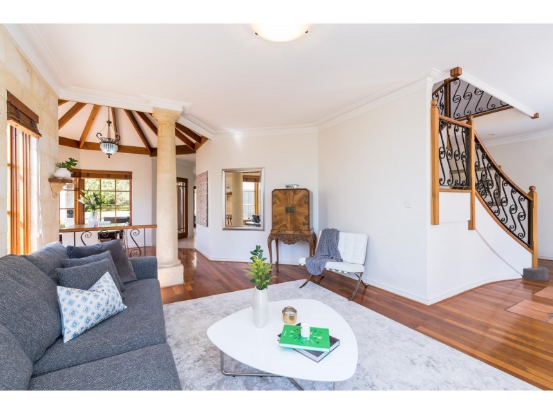 3 Greenberry Close, Mount Claremont WA 6010