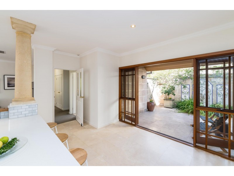 3 Greenberry Close, Mount Claremont WA 6010