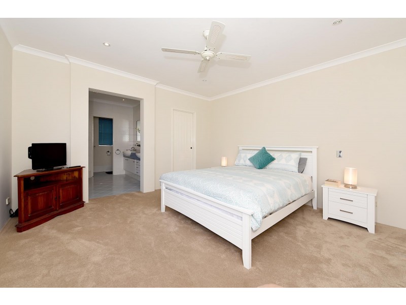 5 Bronzewing Loop, Wembley WA 6014