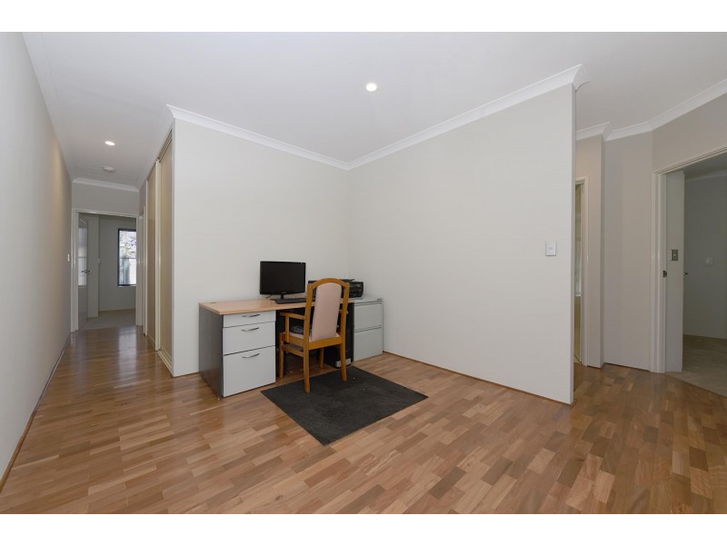 5 Bronzewing Loop, Wembley WA 6014