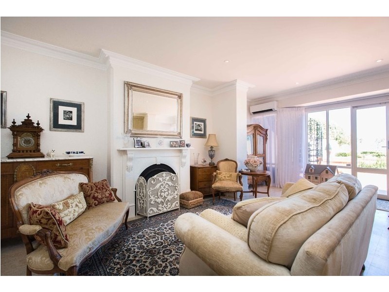 16A Victoria Avenue, Claremont WA 6010