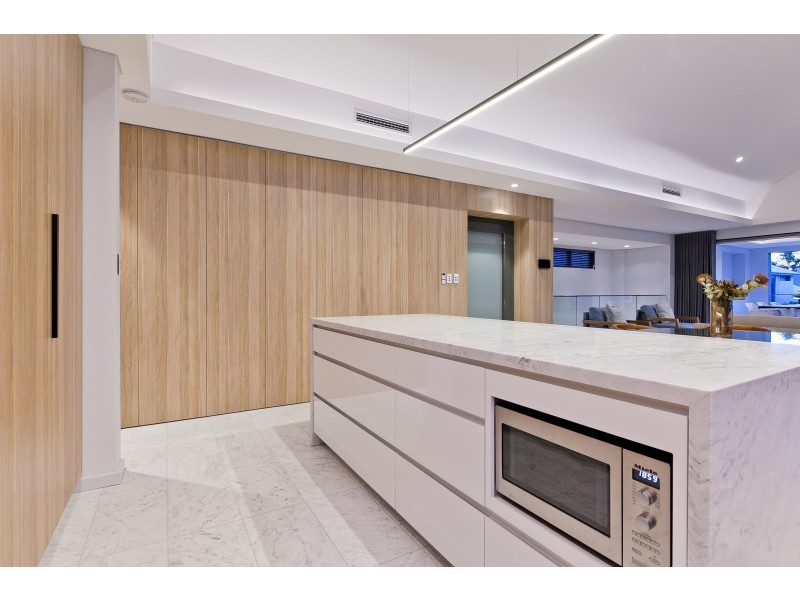 37 Alumni Terrace, Churchlands WA 6018