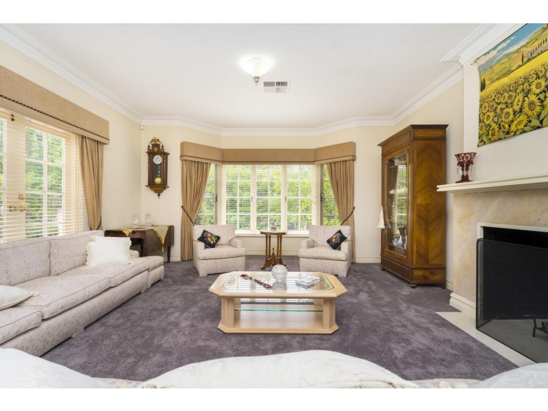58 Beatrice Road, Dalkeith WA 6009