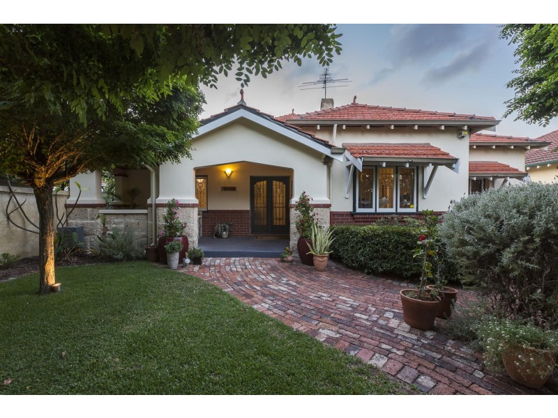 15 Loch Street, Claremont WA 6010