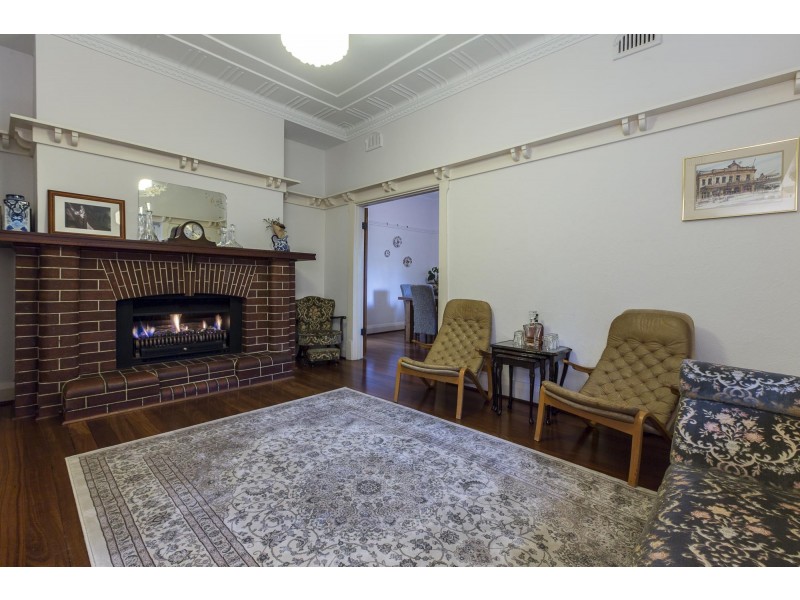 15 Loch Street, Claremont WA 6010