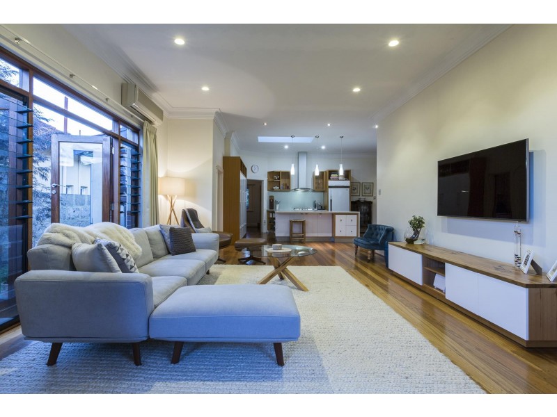 15 Loch Street, Claremont WA 6010