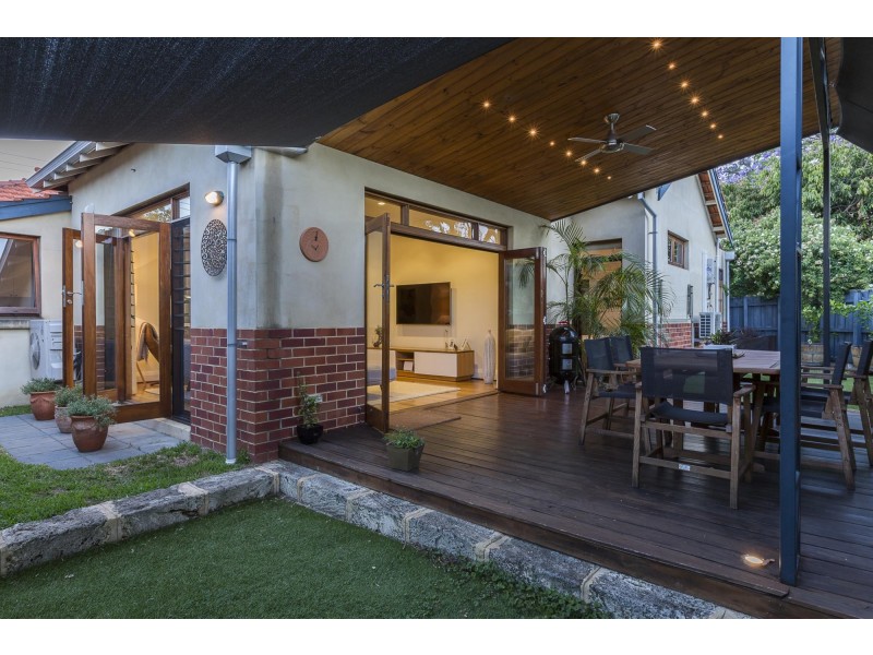 15 Loch Street, Claremont WA 6010