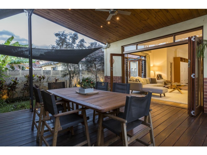 15 Loch Street, Claremont WA 6010