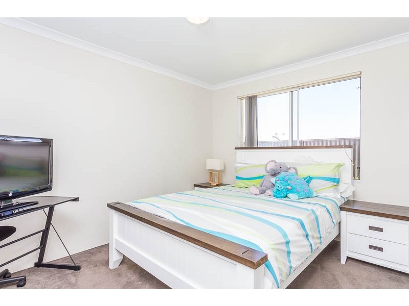 44 Raeside Drive, Landsdale WA 6065