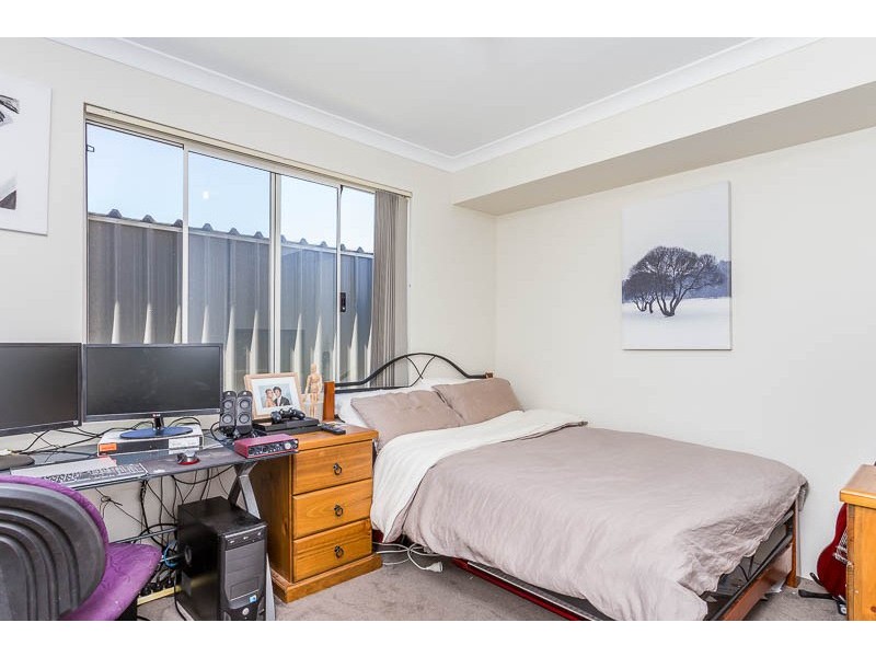 44 Raeside Drive, Landsdale WA 6065