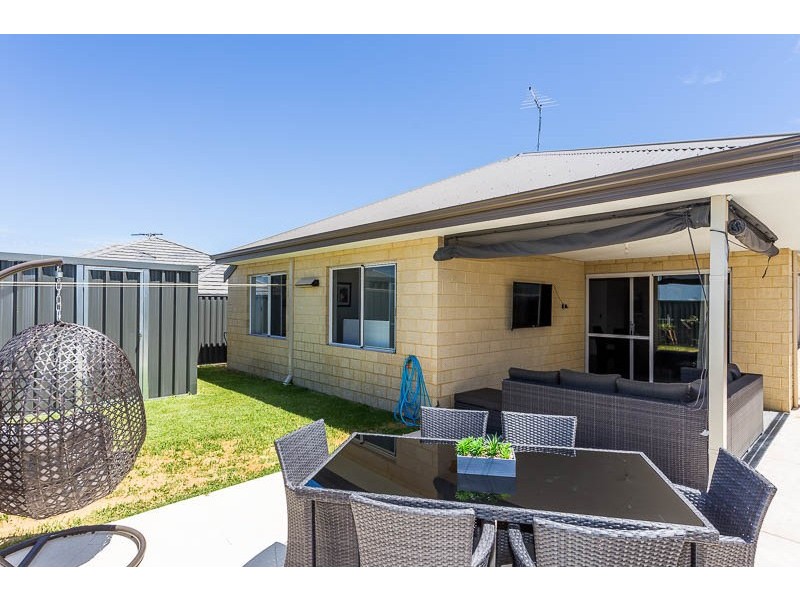 44 Raeside Drive, Landsdale WA 6065
