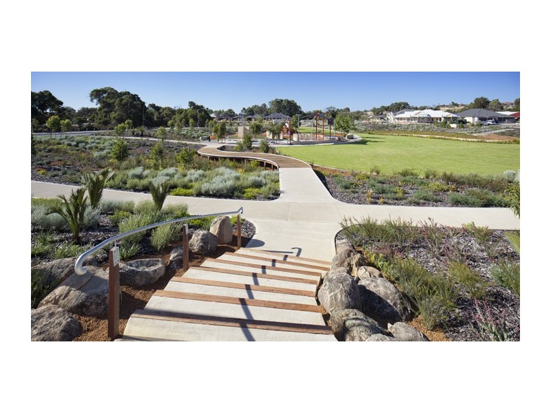 44 Raeside Drive, Landsdale WA 6065