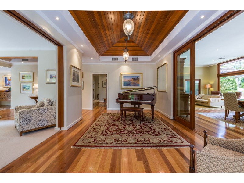 7 Garland Road, Dalkeith WA 6009