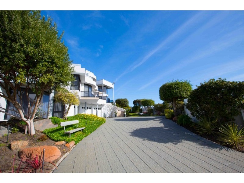 5 Shelton Street, Waikiki WA 6169