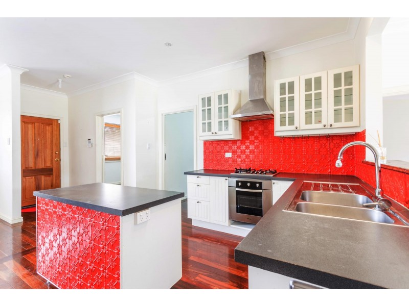 31 The Strand, Bayswater WA 6053