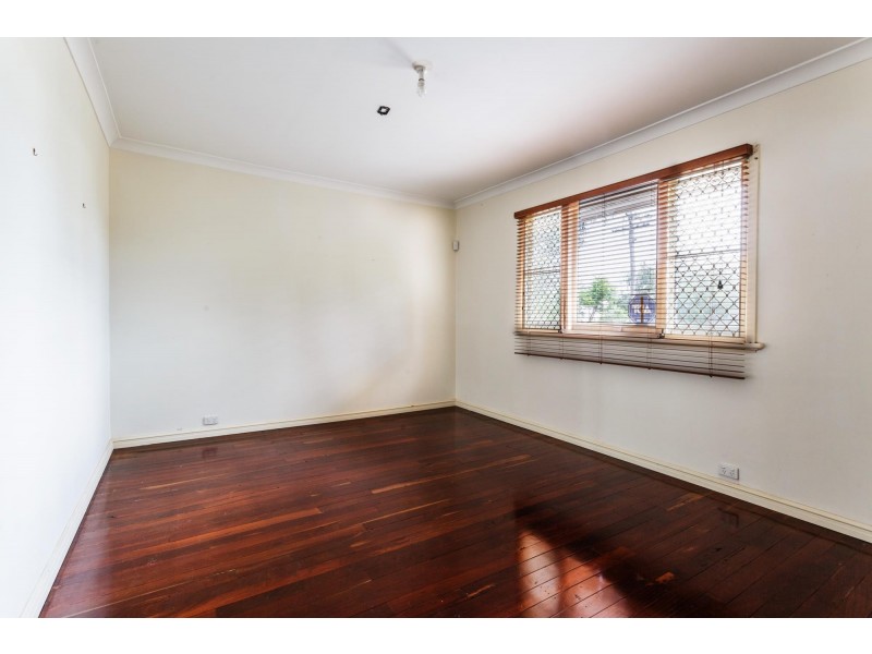 31 The Strand, Bayswater WA 6053